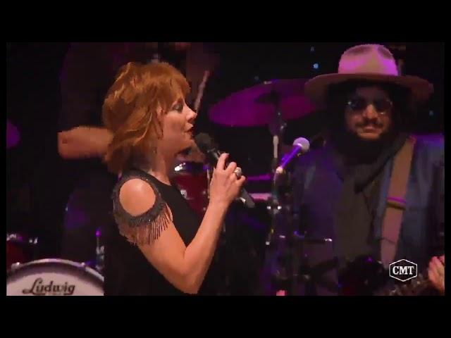 Reba McEntire - Me and Bobby McGee