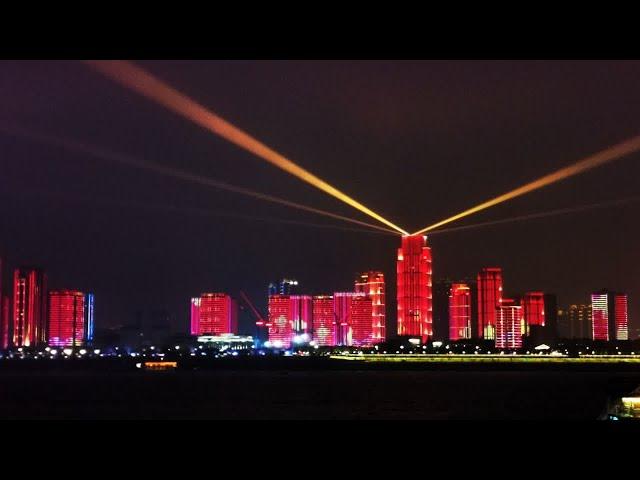 夜景带感！武汉两江四岸灯光秀，华灯初上绚烂夜空