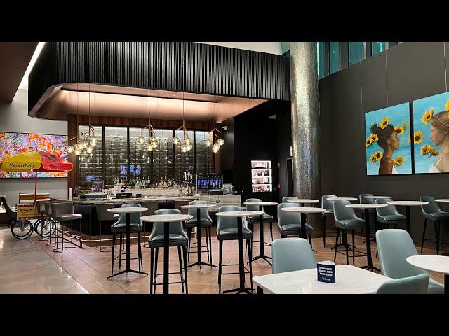Review: Delta Sky Club Chicago | Terminal 5  | Chicago O'Hare Airport ️