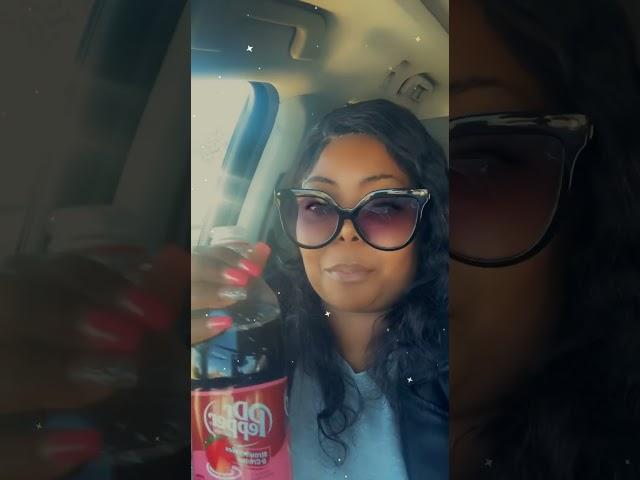 Dr.Pepper Strawberry&Cream Soda Review‼️#drpepper #review #mukbang 