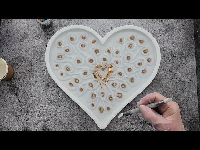 #2043 I Was Shocked When I Unmolded This Resin 3D Bloom Heart Tray