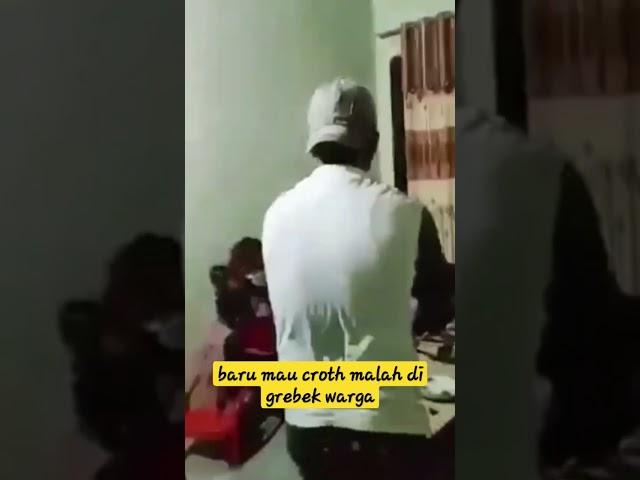 aksi pasangan mesum di rumah di gerebek warga. #mesumabbas #grebek #cabul