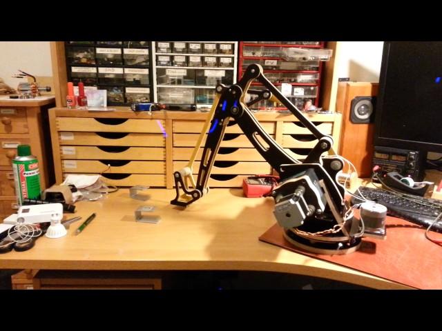 Stepper motor robot arm controlled with grbl and bcnc