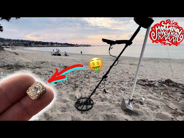 FREE JEWELRY DAY!! Metal Detecting On a CALIFORNIA Beach!