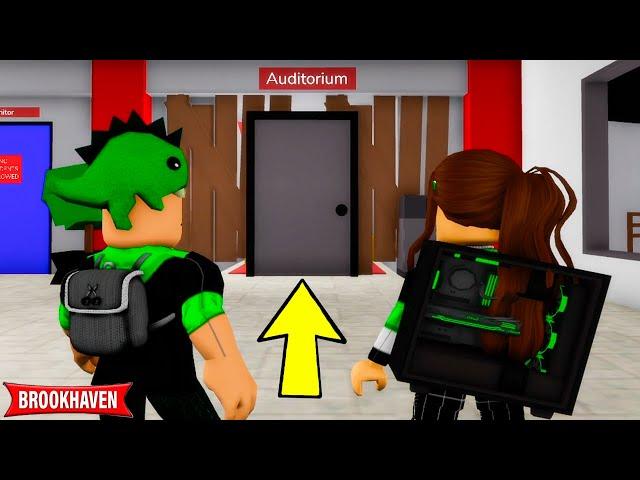 Minha Escola Tem Um Segredo! (Roblox História)