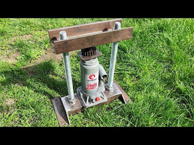 AMAZING IDEA!! MINI HYDRAULIC PRESS WITH YOUR HANDS!!