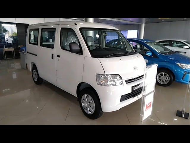 Daihatsu Gran Max van 1.5 4AT white walkaround exterior and interior (Brunei)