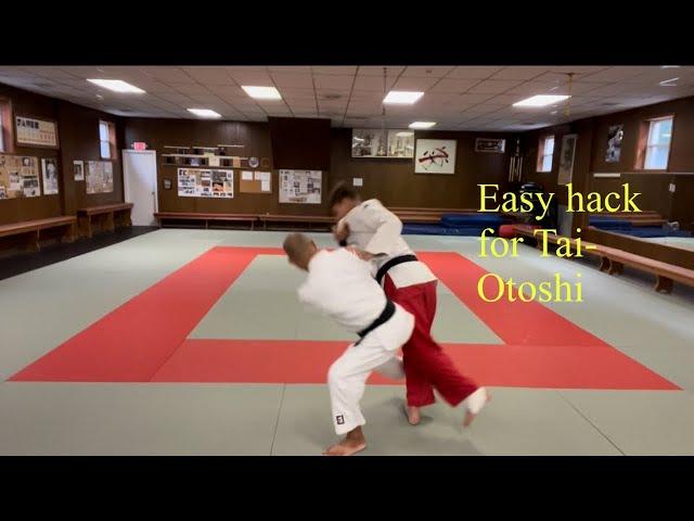 Simple but crazy effective way to enter Tai-Otoshi before uke feels it