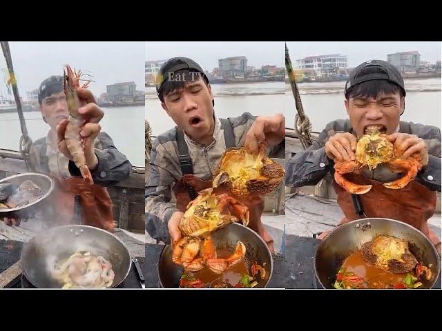 Chinese people eating - Street food - "Sailors catch seafood and process it into special dishes" #27