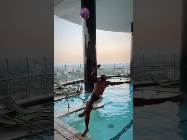 Nice dive #funnyvideos #funny #funnyfails #memes