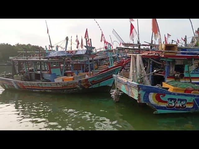 PELABUHAN ASEM DOYONG, KITA NAIK KAPAL PENYEBRANGAN KONSI