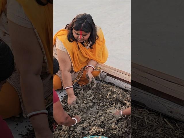 Gaon ka art #shorts #rituals #wedding #mud #art #clay @RajnisArt