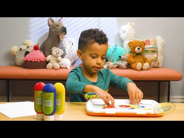 Crayola Easy Clean Finger Paint Station || Crayola Product Demo