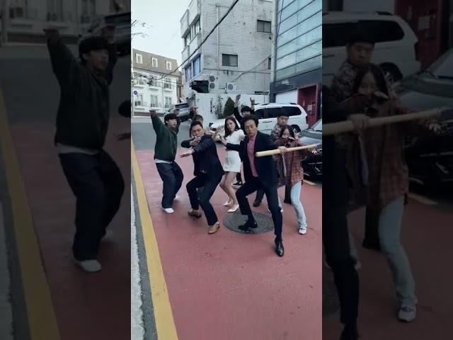 각 잡는건 나도 좀 해~#shorts#채널고정태#해바라기#오태식#양기이즈백#김정태#지구방위대챌린지#장혜리