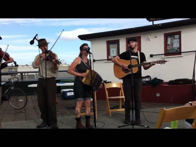 The Barbary Ghosts @ Hyde St. Pier - The Ghost of the William Grey