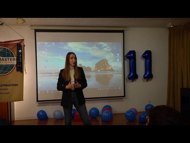 Discurso "Menos com Menos". Yulia Vrublevskaia. Toastmasters Braga.