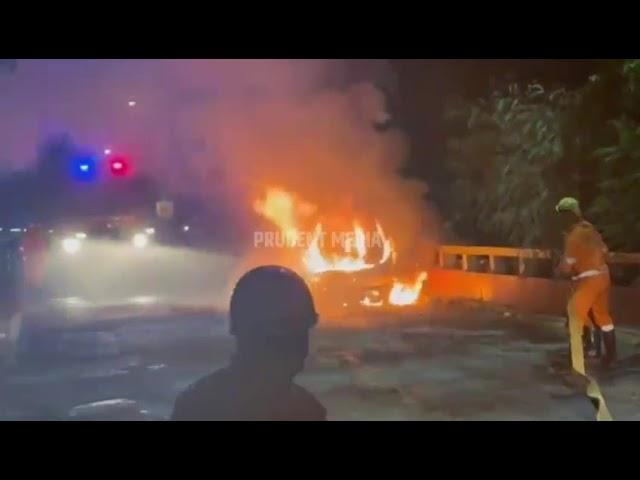 Car Engulfs In Flames At Mandovi Bridge