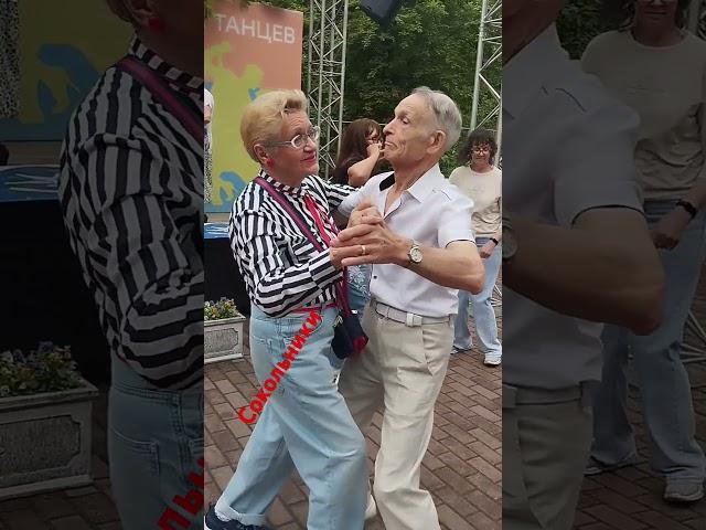 Великолепные пары в Сокольниках #сокольники #танцы
