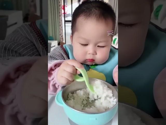 baby eating food  #cute #shorts #baby #youtubeshorts #status