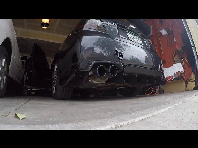 Invidia Q300 vs Tomei Expreme Ti