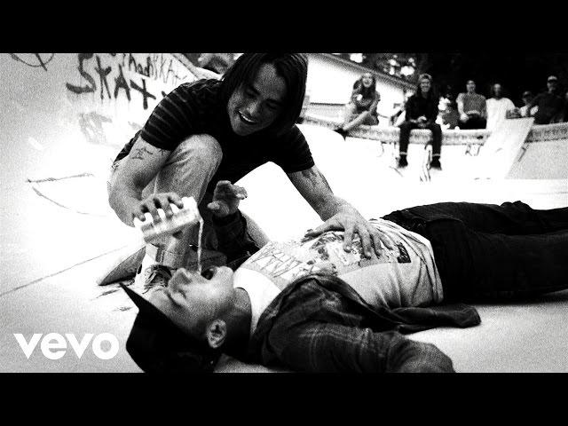 Tom DeLonge - Circle-Jerk-Pit (Official Video)