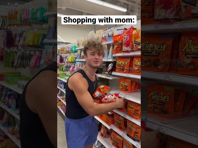 MOM VS DAD SHOPPING  - #shorts