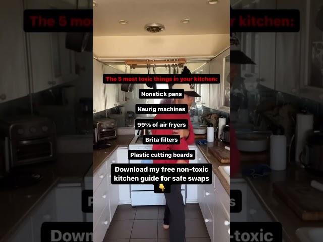 What are toxic items in your kitchen? Download my free guide thru link #toxins #pfas #nontoxic