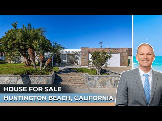 Home For Sale in Huntington Beach, California - 5891 DONLYN Dr, Huntington Beach, CA 92649