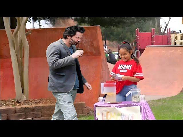 Girl Sells Lemonade To Pay For Chemo Suddenly Keanu Reeves Passes By & Left Everyone Speechles