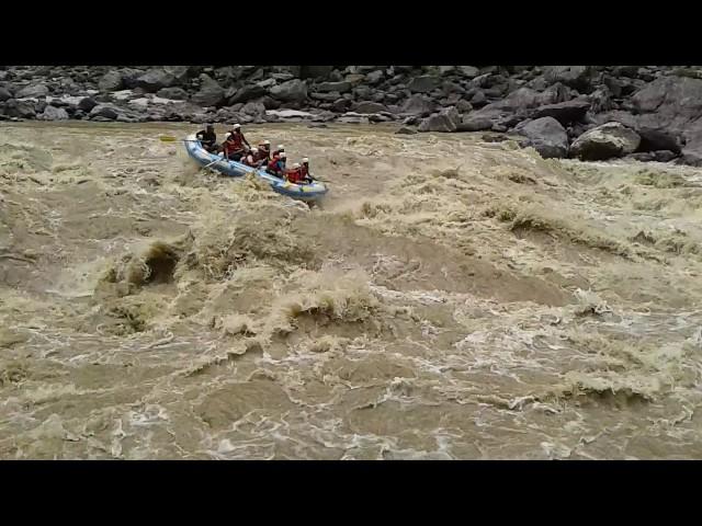 Dangerous Raft flip over  | Nepal | Accident | Trishuli | Upset Rapid|