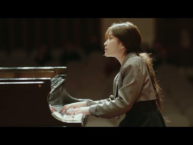 Sissi Zhang - Bach: Prelude & Fugue in B-flat minor, BWV 867