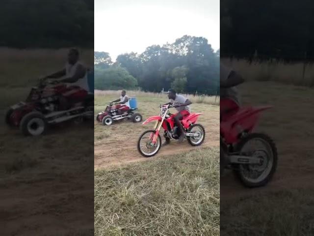 I got the fastest dirt bike #crf450r #bigscarr #racing