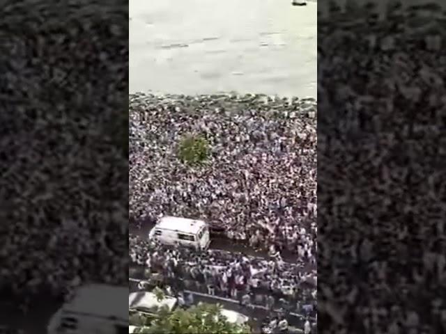 #mumbai Crowd Makes Way For Ambulance To Pass During T20 World Cup Victory #parade