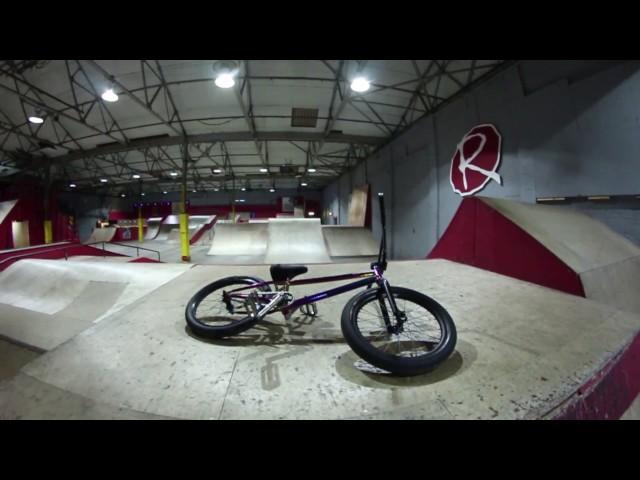 Rampworx Skatepark: MIKE HULLOCK 2016