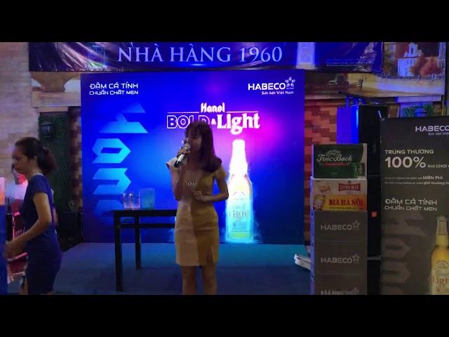 Mc Thuý Miền bold and light