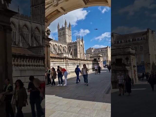 Bath Abbey on sunny day   #walkingtour #touristdistination #bathabbey #visitengland #bathcity