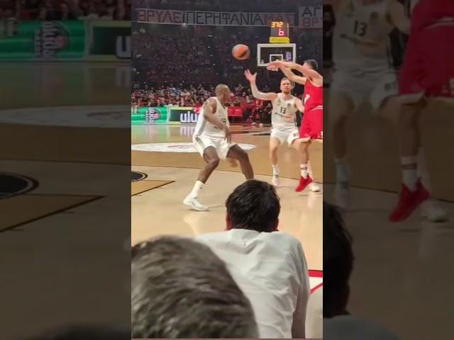 Olympiacos Pireaus vs Real Madrid | 2024-25 Turkish Airlines EuroLeague