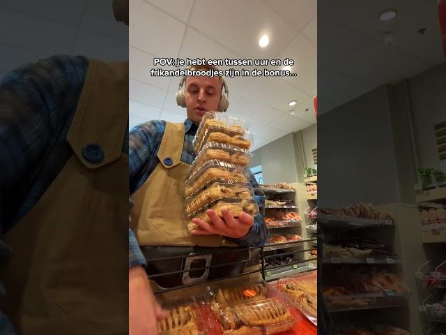 POV: De Frikandelbroodjes Zijn In De Bonus!