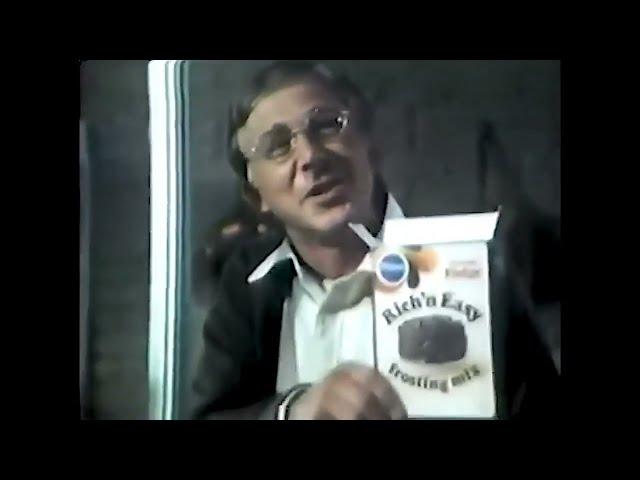 Pillsbury Rich 'N Easy Frosting Commercial (William Christopher, 1974)