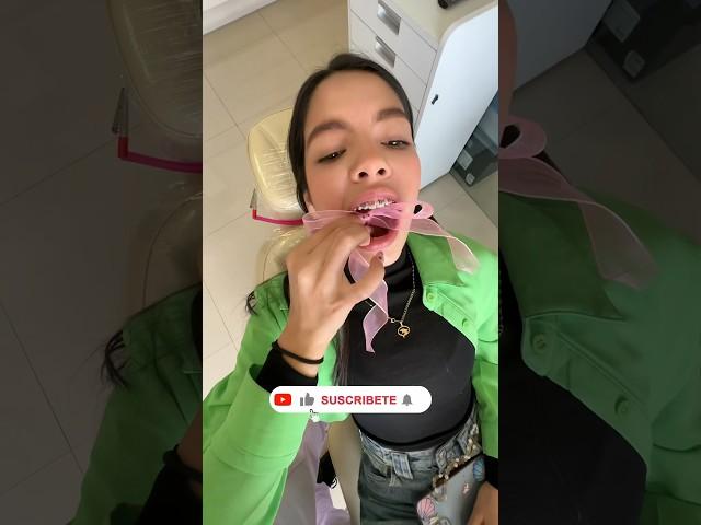 Te harías un blanqueamiento coquette??  #comedia  #humor #dientes #dentista #blanqueamiento