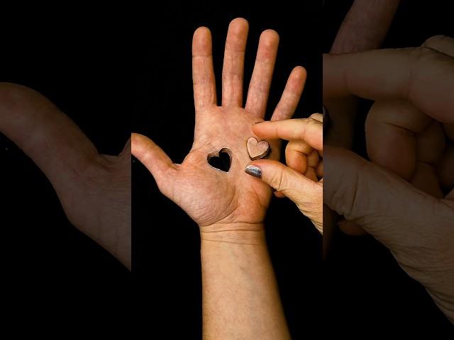 Have some 🩷 #illusion replica from @LucaLuceArtOfficial