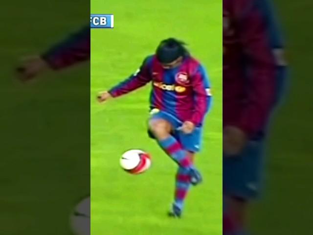 Ronaldinho CRAZY SKILLS 