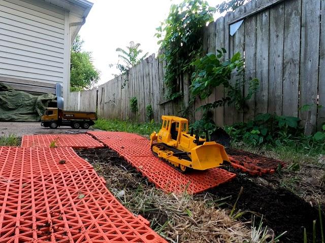 Double E 579 Bulldozer Buliding Road to Mine #rcbulldozer #bulldozer #rcconstruction