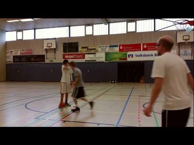 Pick and Roll im Basketball - Watch & Learn - Tutorial (SUO)