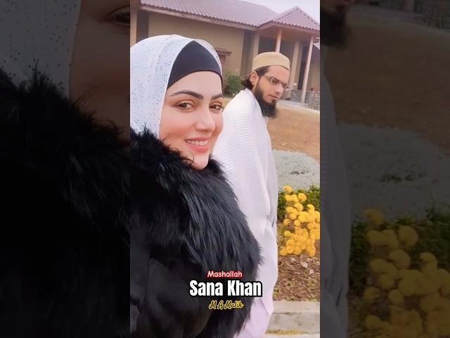 Sana khan at madina #sanakhan #anas #madina #india #sanakhan