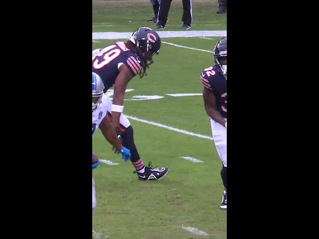 Donovan Peoples-Jones catches for a 17-yard Gain vs. Chicago Bears