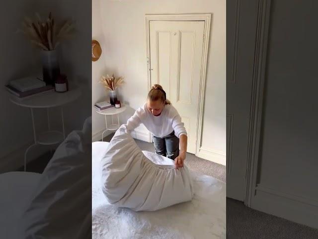 How to fold a fitted sheet #shorts #hacks #organize
