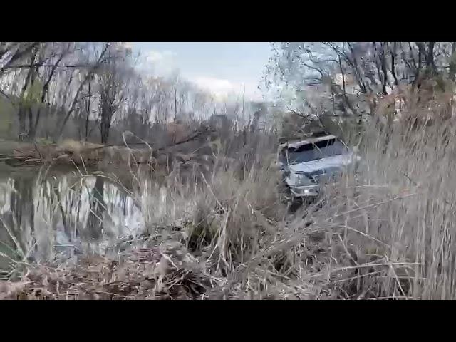 Друг в беде не бросит. Помогаем достать квадроцикл. Нам не нужны дороги, хватит направления