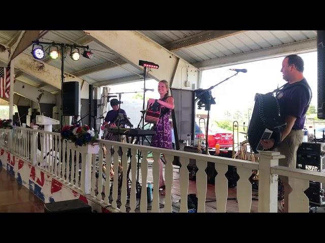 Last Night Polka by Mollie B & SqueezeBox with Ted Lange