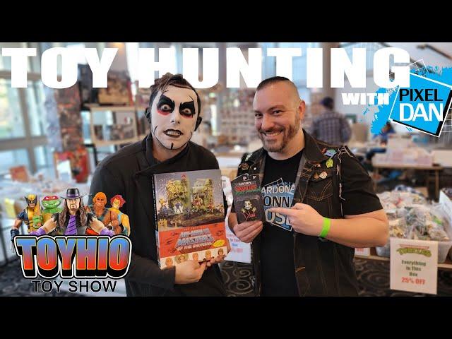 TOY HUNTING with Pixel Dan at Toyhio Toy Show | Pixel Danhausen!